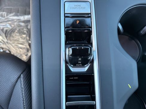 New 2026 Volkswagen Atlas Cross Sport SE image 36