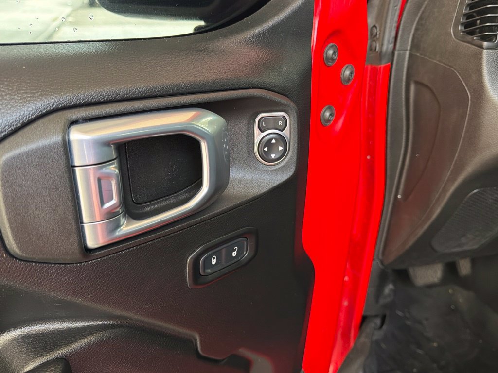 Used 2021 Jeep Gladiator Sport AWD/4WD image 39