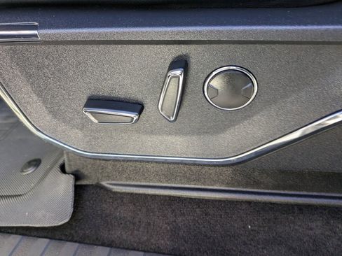 Used 2023 Ford F150 Lariat w/ Equipment Group 502A High image 20