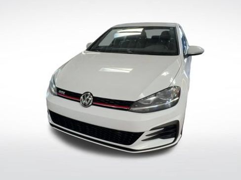 Used 2018 Volkswagen GTI S FWD image 3