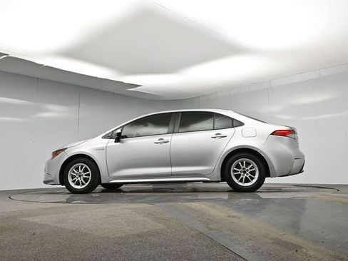 Used 2020 Toyota Corolla LE image 31