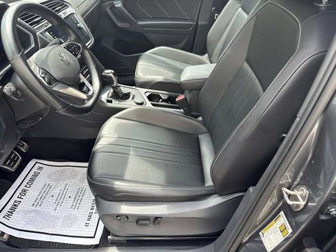 Used 2022 Volkswagen Tiguan SE R-Line AWD/4WD image 18