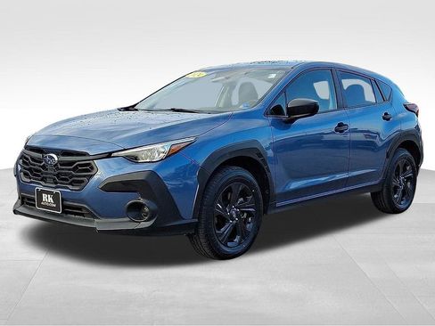 Used 2024 Subaru Crosstrek 2.0i AWD/4WD image 3
