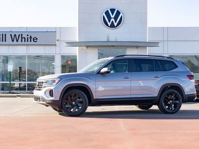 New 2026 Volkswagen Atlas SE