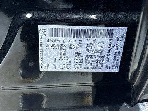 Used 2023 Nissan Rogue SV image 33