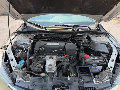Used 2015 Honda Accord LX image 15