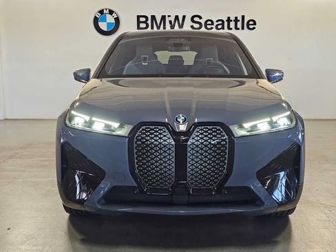 Certified 2024 BMW iX xDrive50 w/ Premium Package AWD/4WD image 6