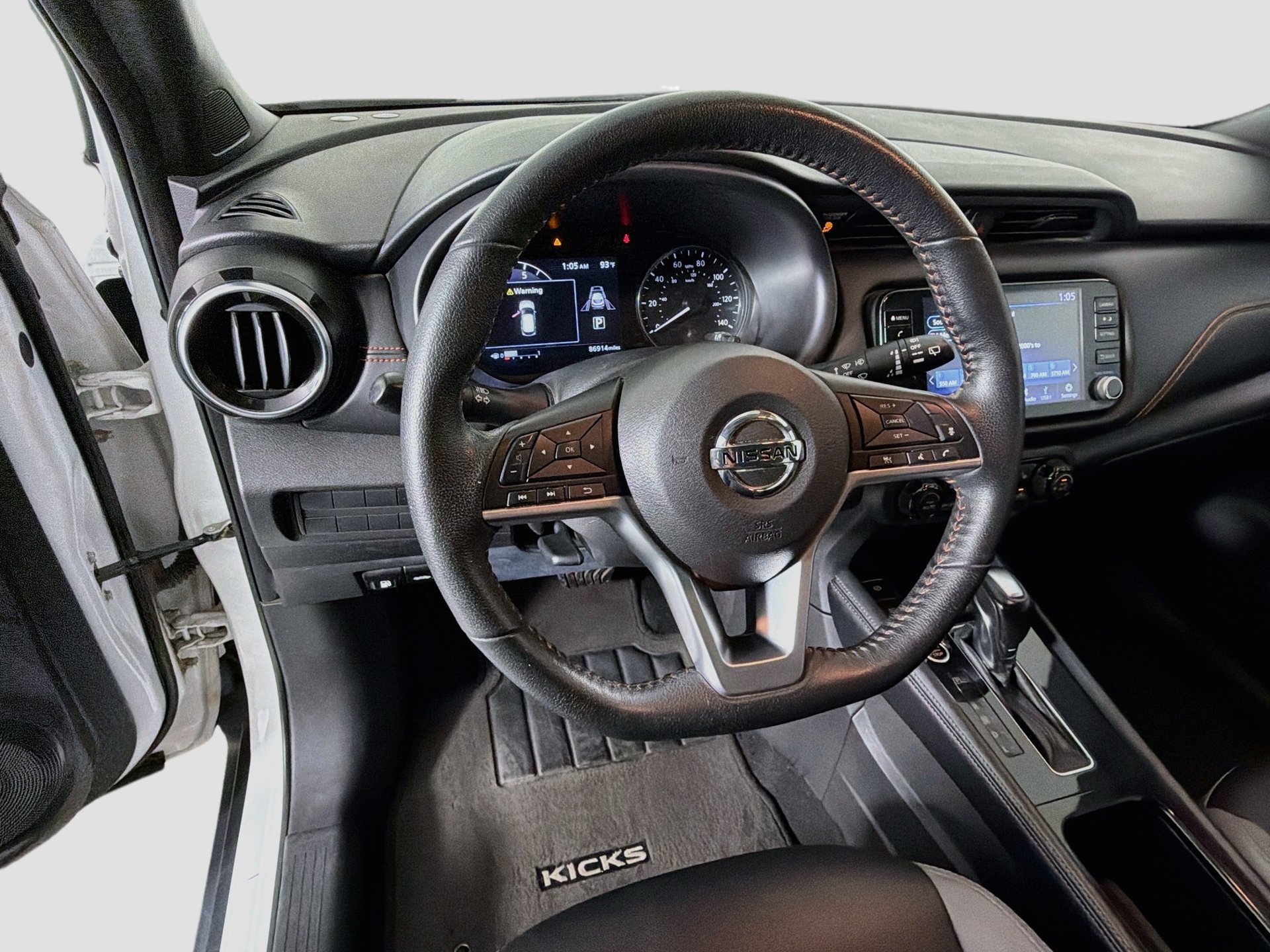Used 2021 Nissan Kicks SR w/ SR Premium Package FWD image 12