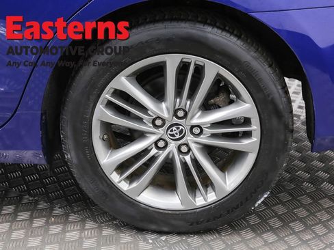 Used 2015 Toyota Camry SE image 33