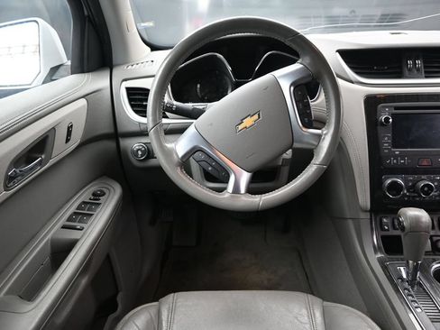 Used 2016 Chevrolet Traverse LT w/ Traveler's Package FWD image 29