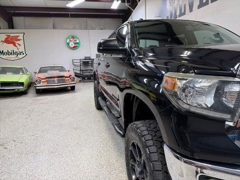 Used 2019 Toyota Tundra SR5 w/ SR5 Upgrade Package RWD image 39