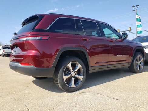 New 2026 Jeep Grand Cherokee Limited AWD/4WD image 3