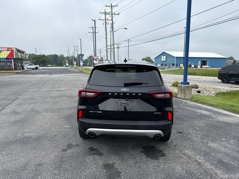 Used 2023 Ford Escape Active w/ Tech Pack #1 AWD/4WD image 4