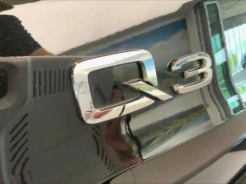 Used 2020 Audi Q3 2.0T Premium w/ Convenience Package image 32