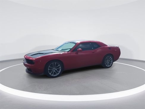 Used 2020 Dodge Challenger GT image 4