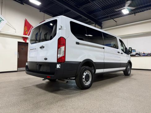 Used 2023 Ford Transit 350 XL RWD image 9