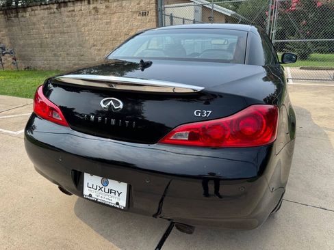 Used 2013 INFINITI G37 Convertible w/ Premium Pkg RWD image 15