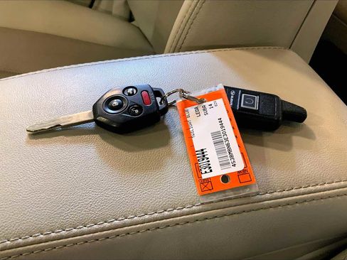 Used 2014 Subaru Legacy 2.5i Limited image 15