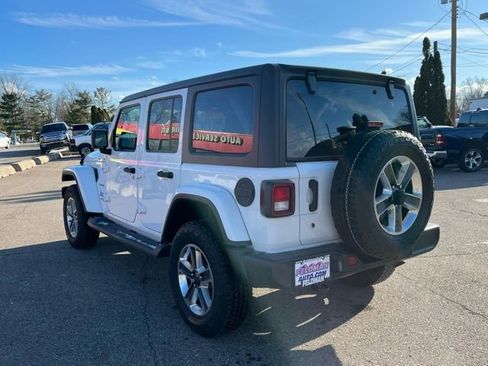 Used 2020 Jeep Wrangler Unlimited Sahara AWD/4WD image 3