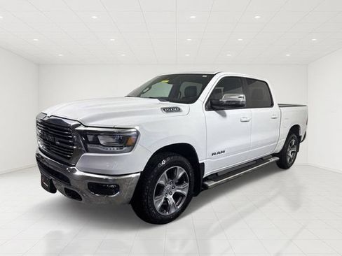 Used 2023 RAM 1500 Laramie AWD/4WD image 2