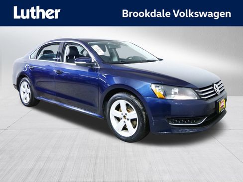 Used 2013 Volkswagen Passat 2.5 SE image 1