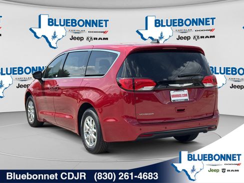 New 2026 Chrysler Voyager LX FWD image 3