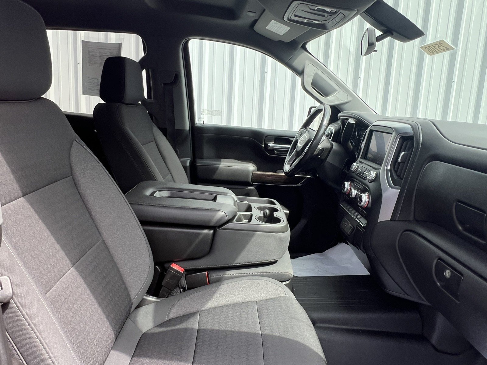Used 2021 GMC Sierra 1500 SLE RWD image 21