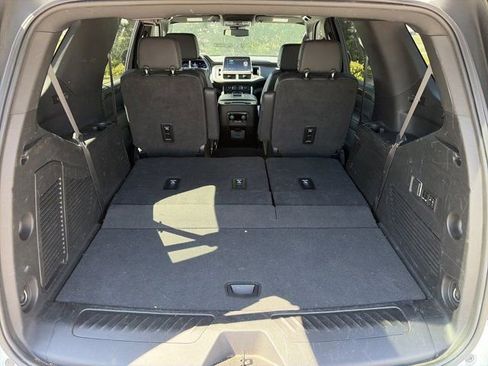 Used 2023 Chevrolet Tahoe LT w/ Luxury Package image 9