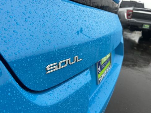 Used 2023 Kia Soul GT-Line image 31