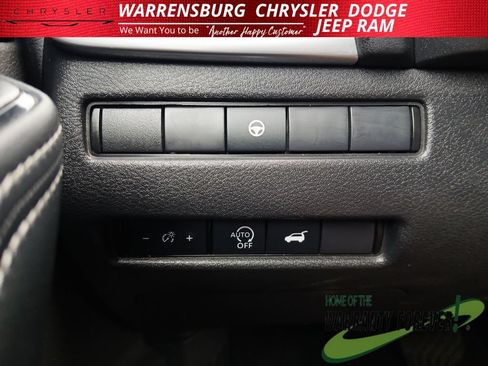 Used 2024 Nissan Rogue SV AWD/4WD image 32
