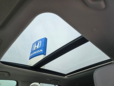 Used 2025 Honda Pilot Touring image 20