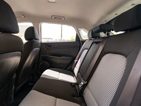 Used 2021 Hyundai Kona SE AWD/4WD image 18