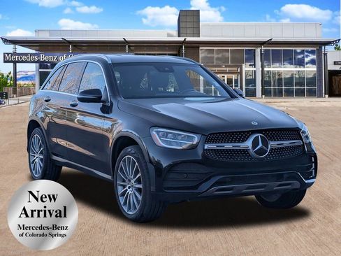 Used 2022 Mercedes-Benz GLC 300 4MATIC image 1