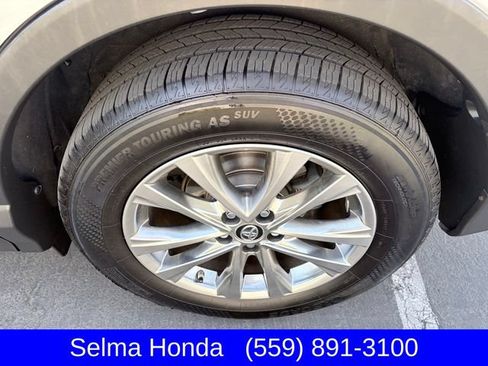 Used 2016 Toyota RAV4 Limited AWD/4WD image 26
