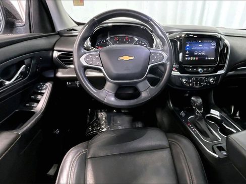 Used 2021 Chevrolet Traverse Premier w/ Redline Edition image 4