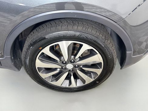 Used 2018 Buick Encore Preferred image 32