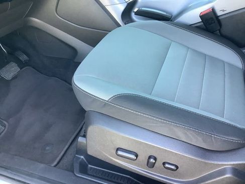 Used 2015 Ford Escape SE image 16