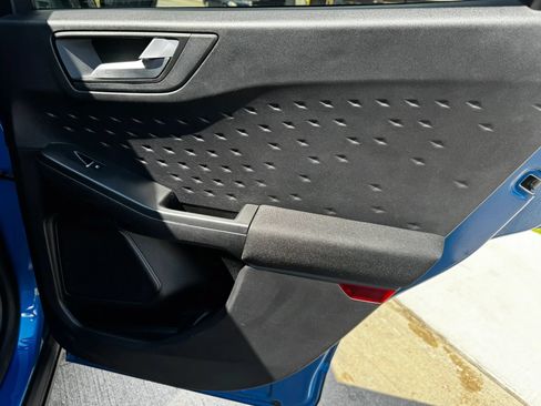 Used 2020 Ford Escape SE FWD image 14