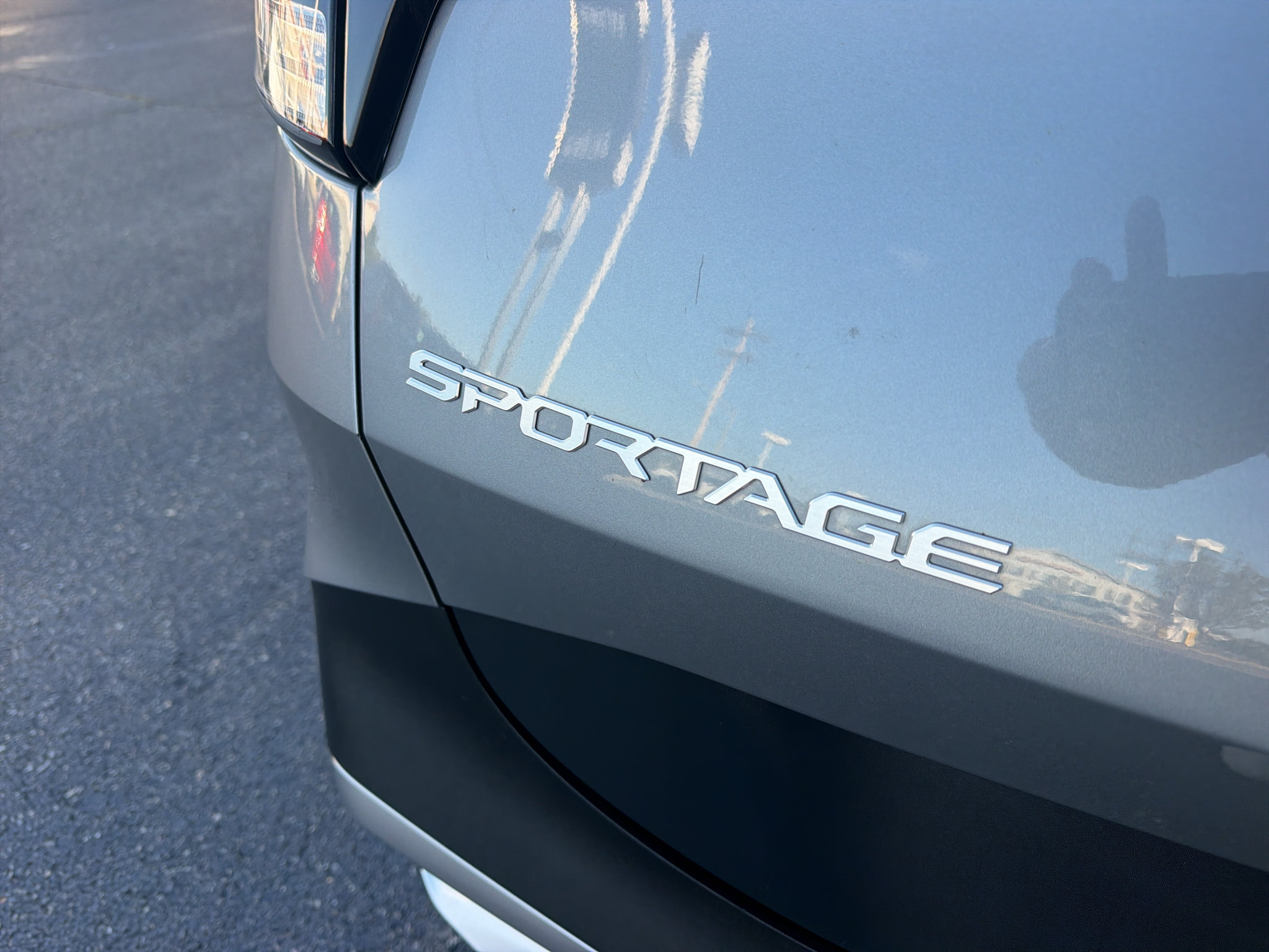 Used 2023 Kia Sportage LX AWD/4WD image 7