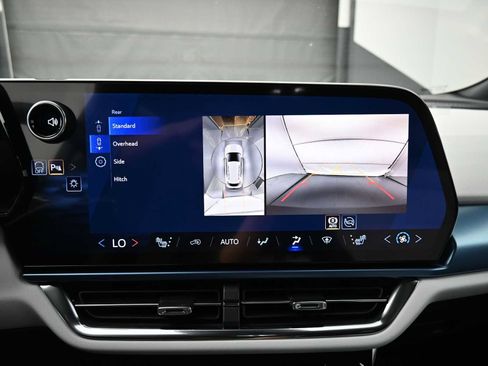 New 2026 Chevrolet Equinox EV LT image 8