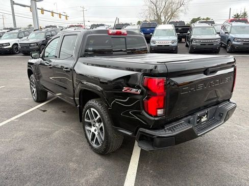 Used 2023 Chevrolet Colorado Z71 w/ Z71 Convenience Package 2 AWD/4WD image 5