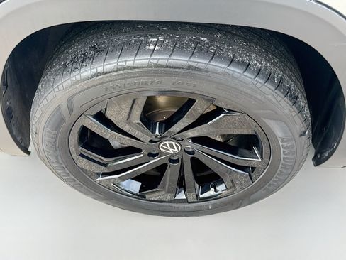 Certified 2022 Volkswagen Atlas SE FWD image 36