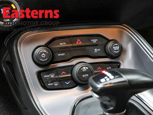 Used 2023 Dodge Challenger SXT image 20