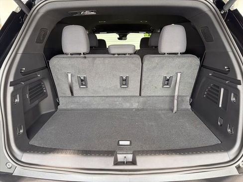 New 2026 Chevrolet Traverse LT w/ Midnight/Sport Edition FWD image 27