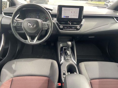 Used 2025 Toyota Corolla SE FWD image 11