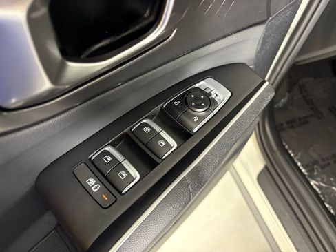 New 2026 Kia Sorento LX FWD image 15