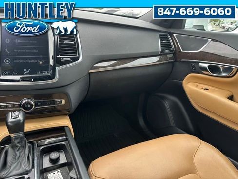 Used 2018 Volvo XC90 T5 Momentum w/ Momentum Plus Package AWD/4WD image 20