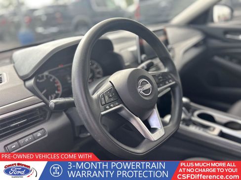 Used 2023 Nissan Altima 2.5 SV image 2