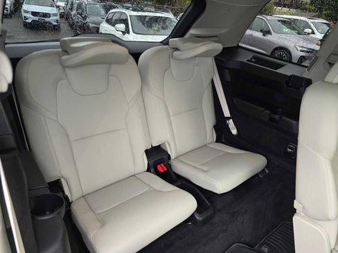 Certified 2024 Volvo XC90 T8 Plus w/ Protection Package Premier image 13
