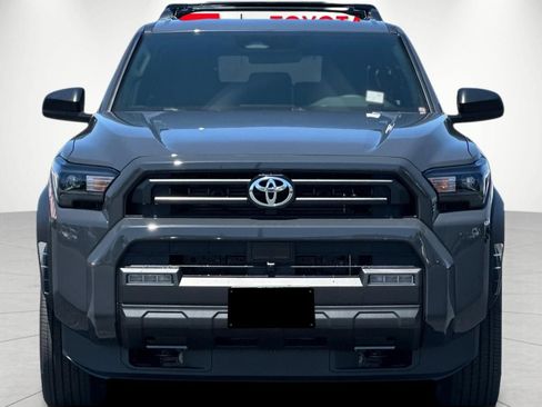 New 2026 Toyota 4Runner SR5 AWD/4WD image 8